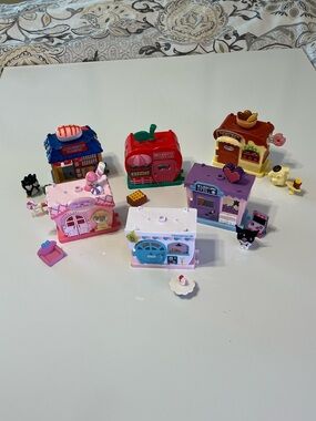 Sanrio Mini Shop Stackable Playsets - missing pieces